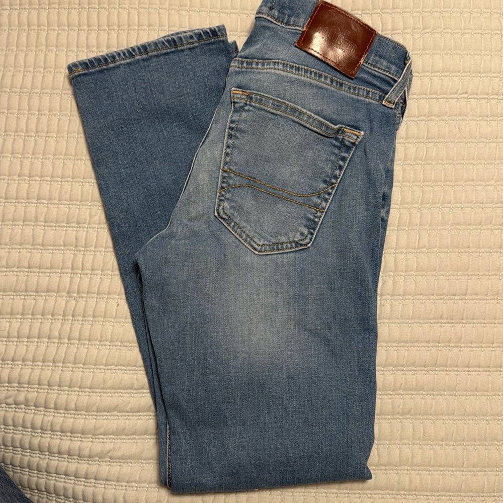 Hollister Jean